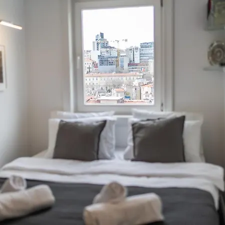 Modern Hideaway With Terrace - Urban Luxury Апартаменты Стамбул