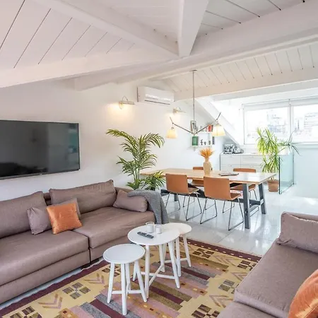 Modern Hideaway With Terrace - Urban Luxury Apartamento