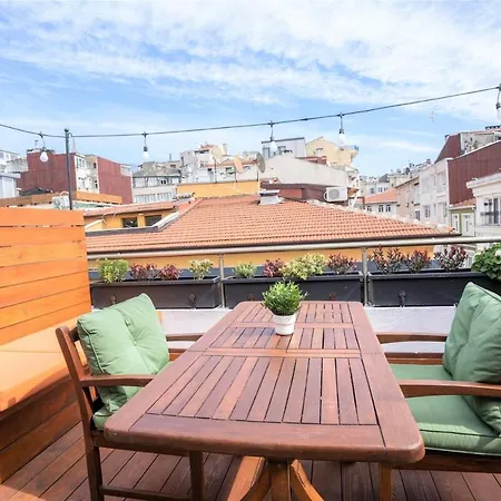 Apartamento Modern Hideaway With Terrace - Urban Luxury *